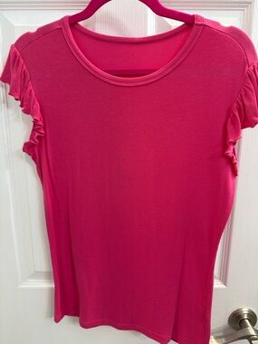 Women’s Fuchsia Short Sleeve Ruffle Top